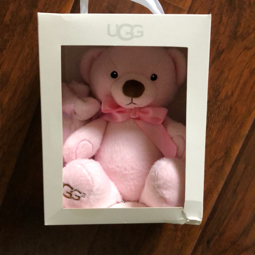 Ugg Baby Snuggle Gift Set